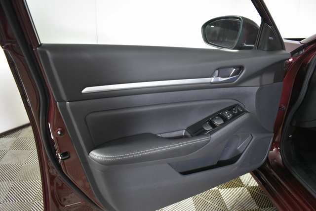 Certified 2025 Nissan Altima 2.5 SL image 7