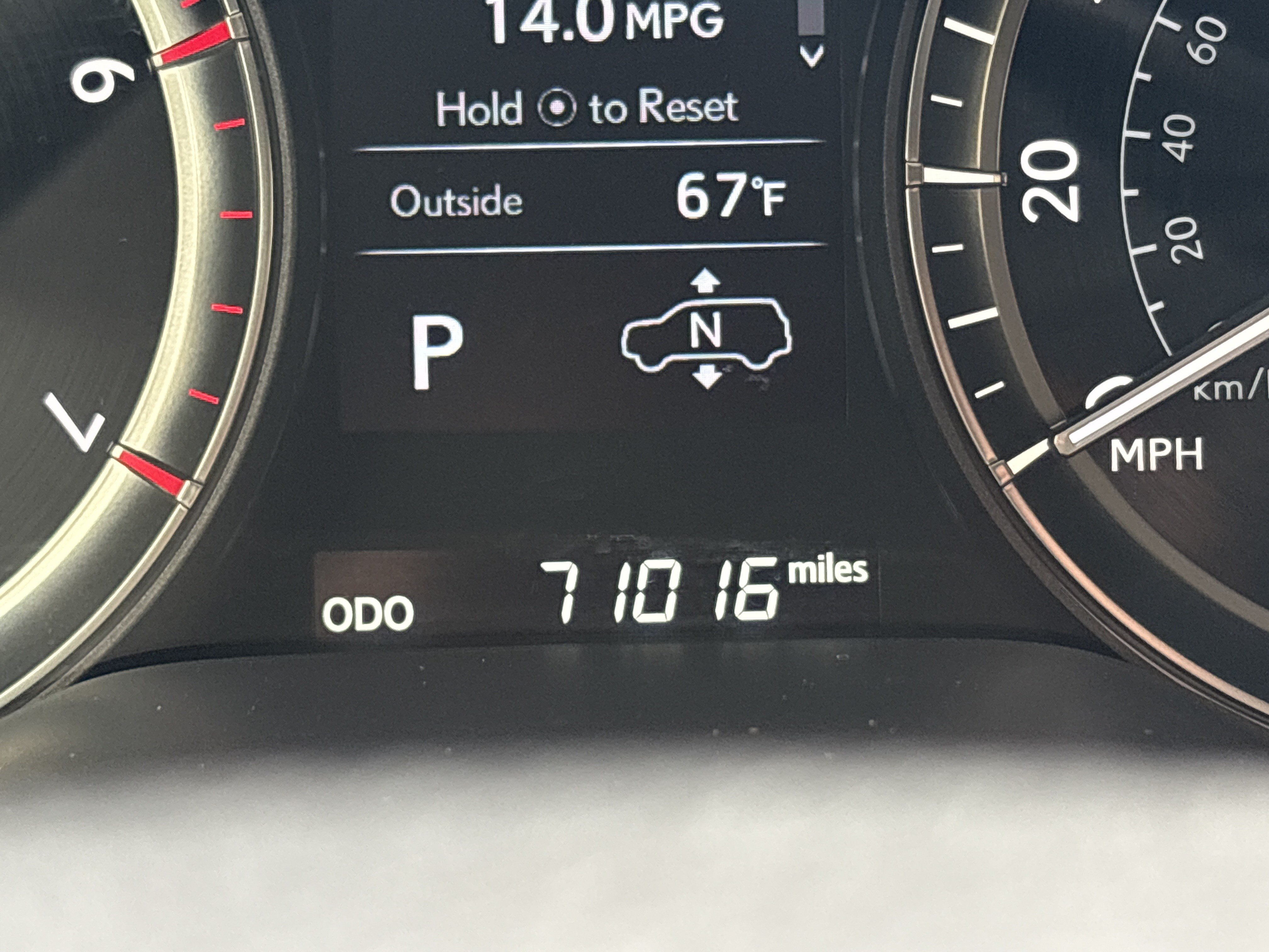 Used 2021 Lexus LX 570 4WD w/ Luxury Package image 22