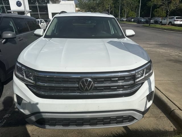 Certified 2023 Volkswagen Atlas SE w/ Black Wheel Package AWD/4WD image 5