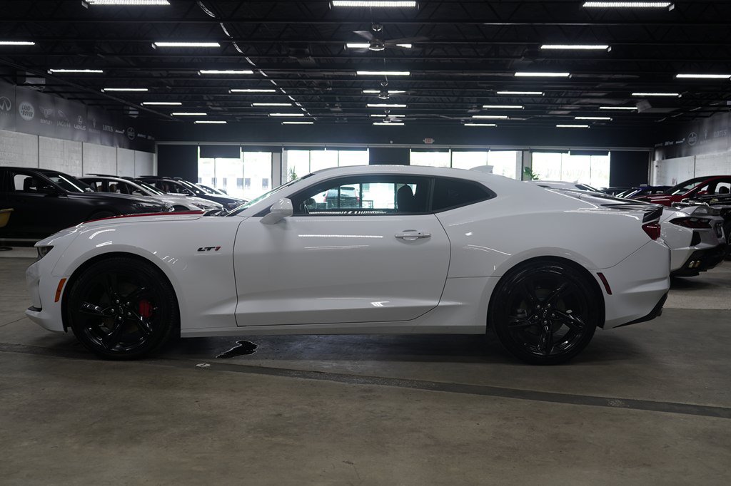 Used 2022 Chevrolet Camaro LT w/ Technology Package RWD image 2