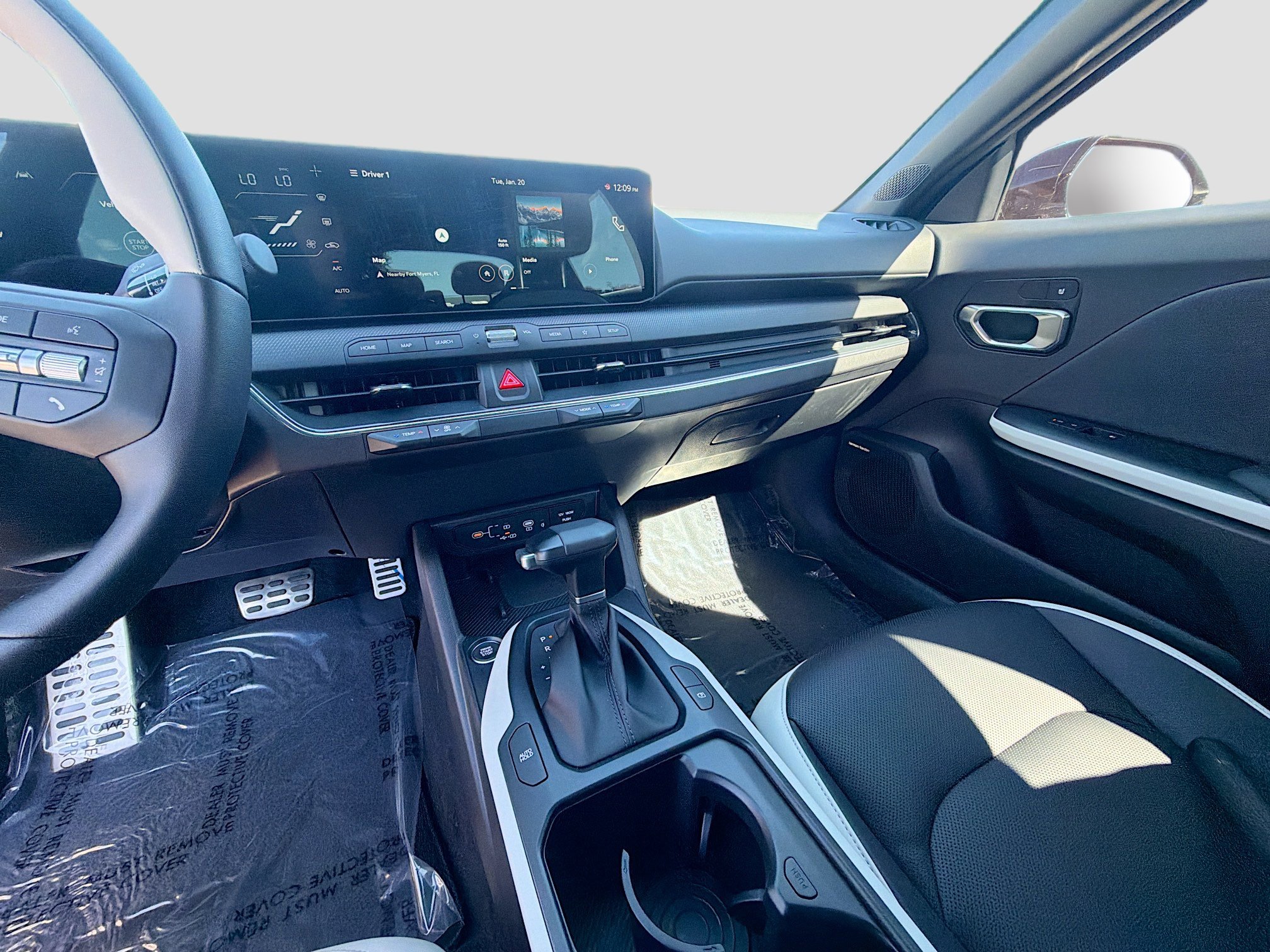 Used 2025 Kia K4 GT-Line Turbo image 28