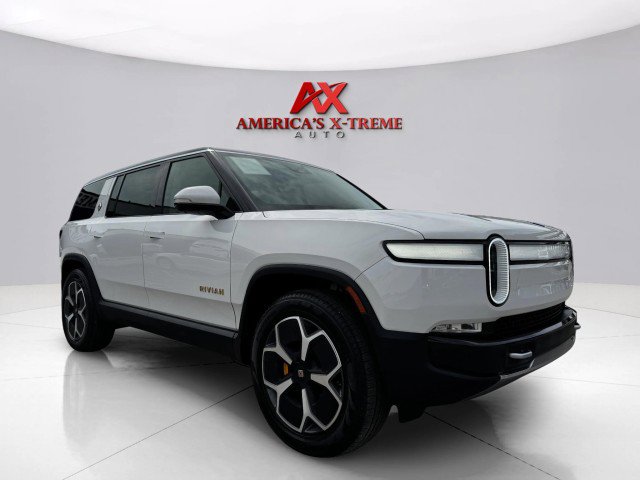 Used 2024 Rivian R1S Adventure image 14
