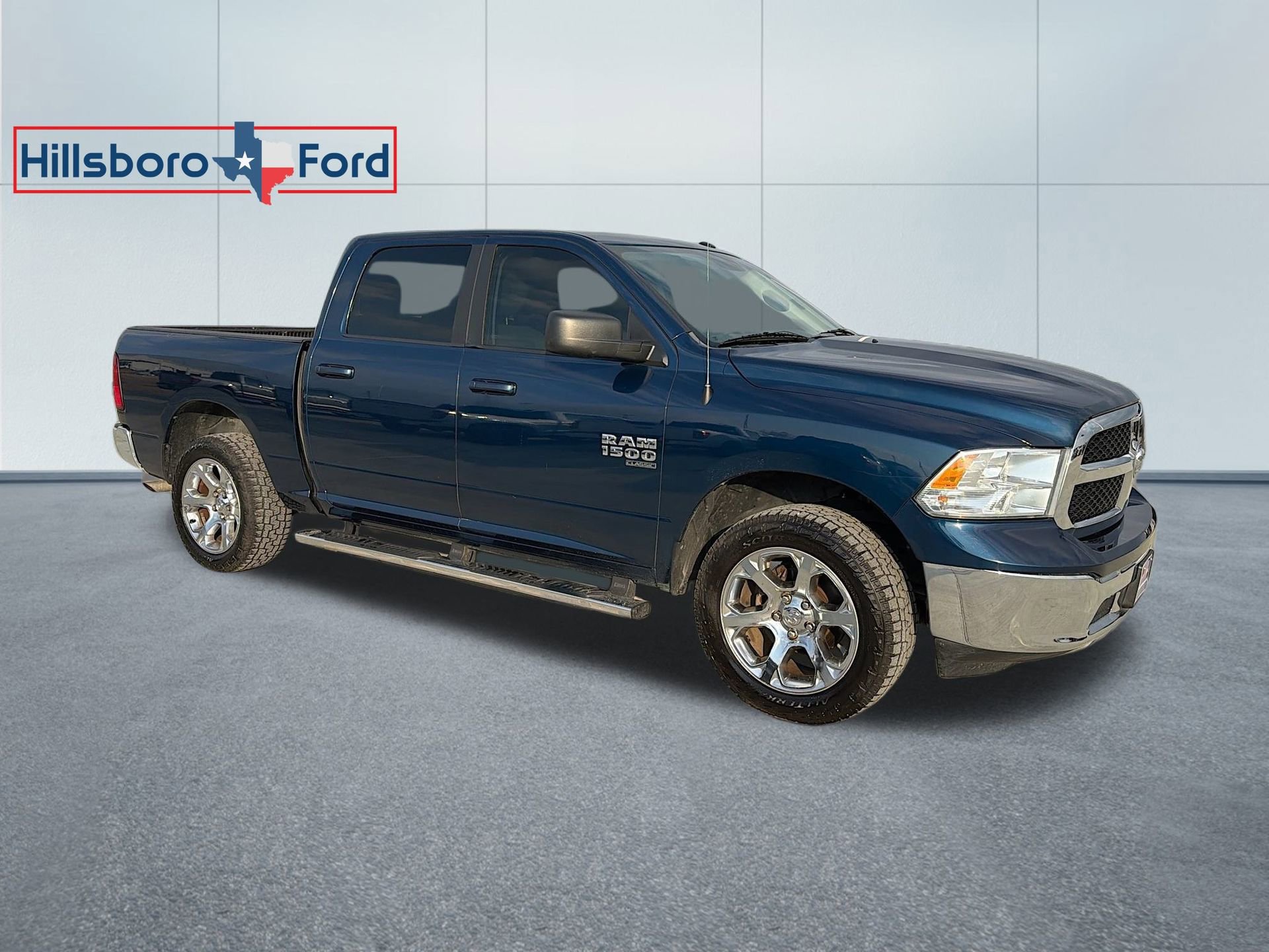 Used 2021 RAM 1500 Classic SLT image 5