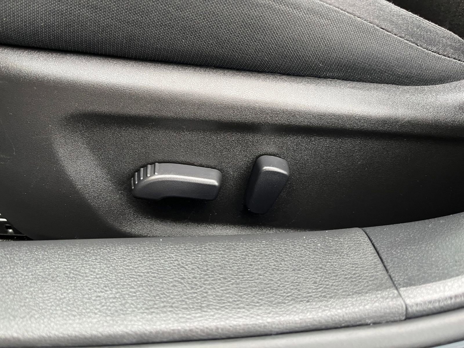 Used 2025 Nissan Altima 2.5 SV image 23