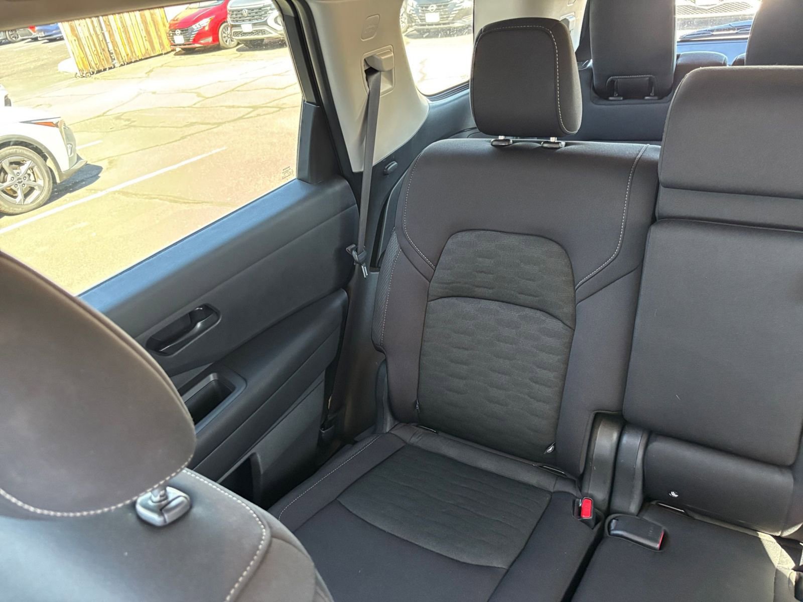 Used 2025 Nissan Pathfinder SV FWD image 42