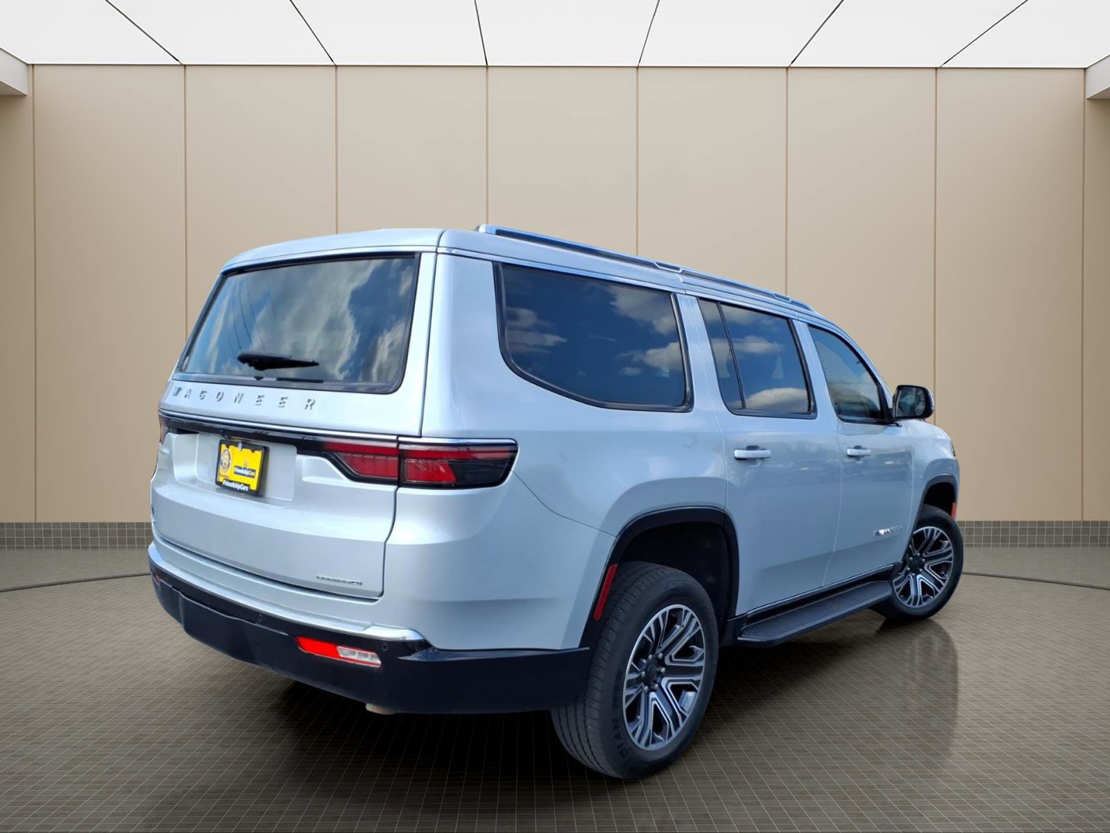 Used 2022 Jeep Wagoneer Series III w/ Flexible Seating Group image 7