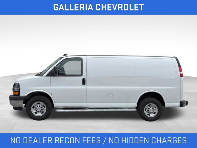 Used 2024 Chevrolet Express 2500 w/ Driver Convenience Package RWD image 4