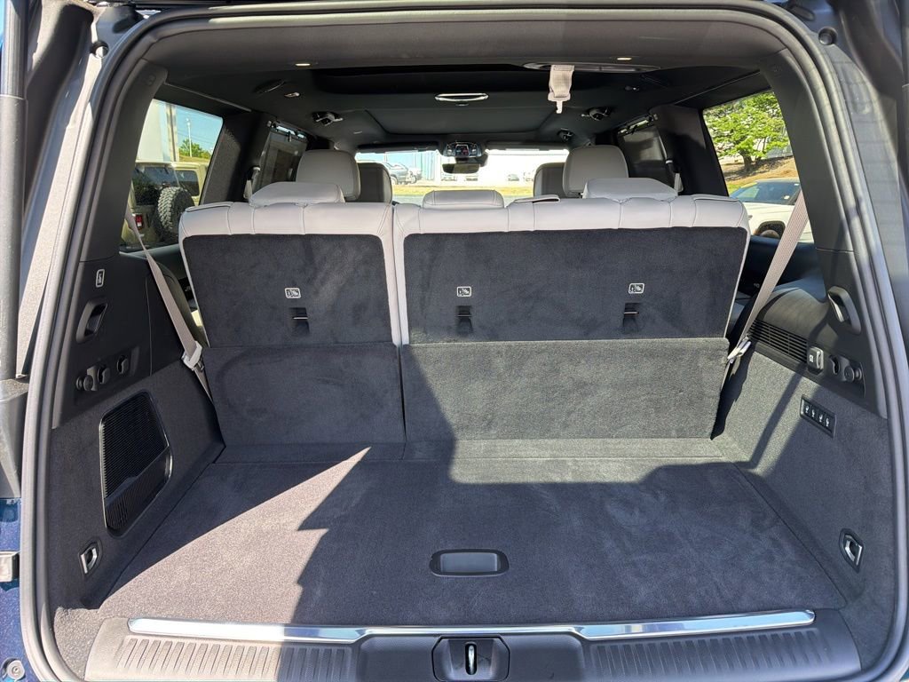 New 2026 Jeep Grand Wagoneer Summit AWD/4WD image 9