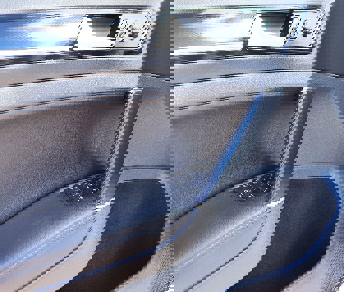 Used 2015 Volkswagen Golf SEL w/ Lighting Package (SEL) image 36