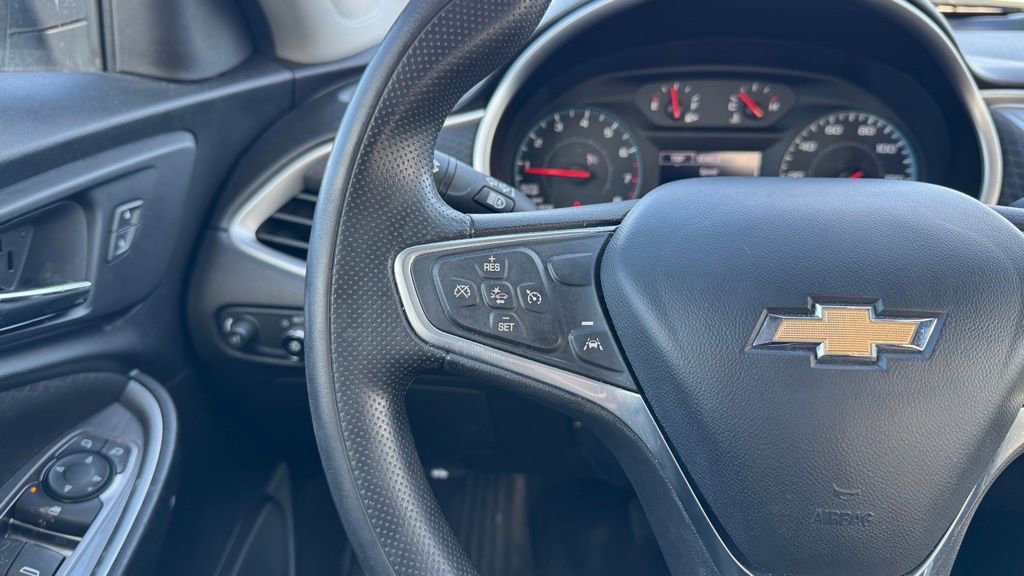 Used 2023 Chevrolet Malibu LT image 23