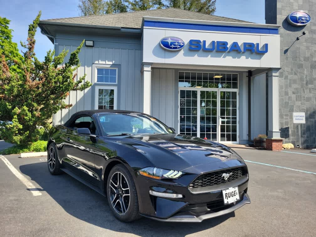 Used 2018 Ford Mustang Premium RWD image 11