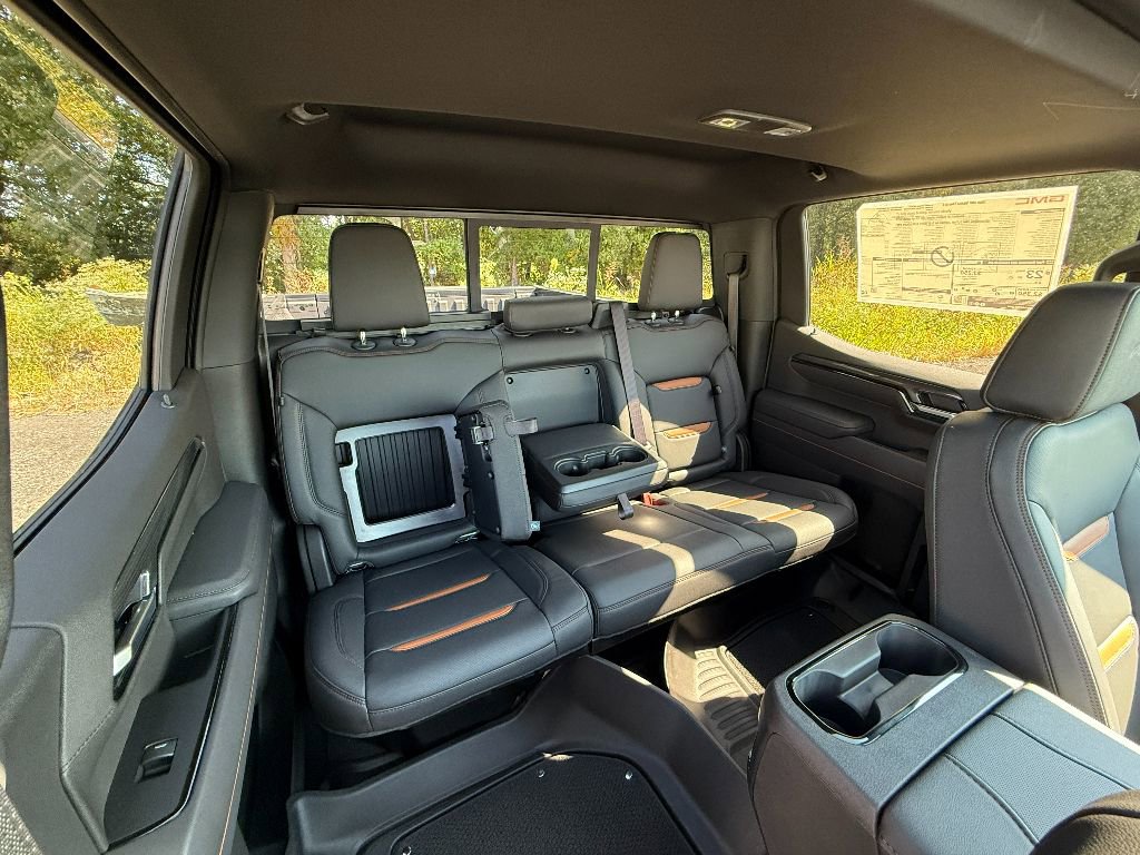 New 2026 GMC Sierra 1500 AT4 w/ AT4 Premium Package image 29