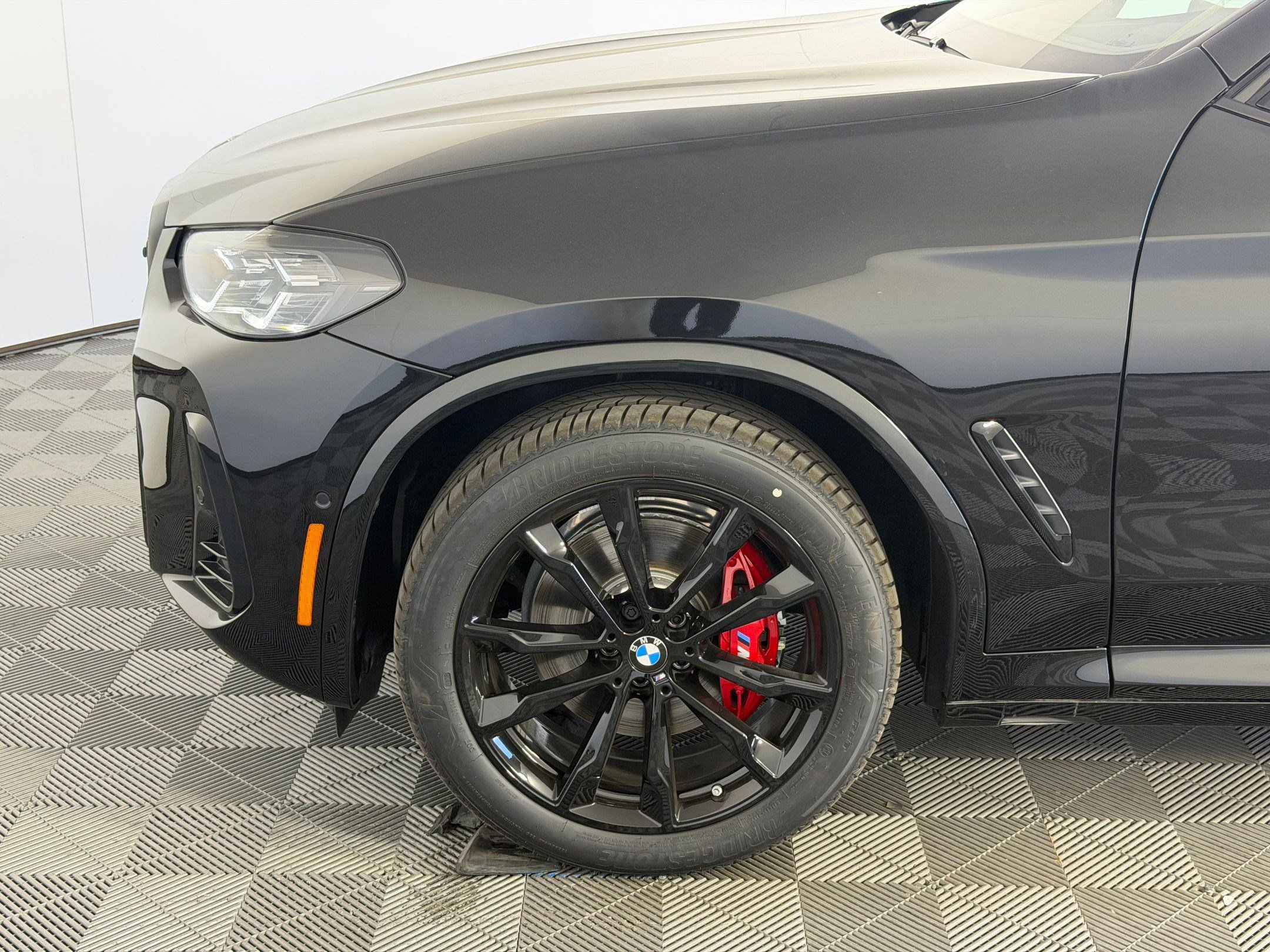 New 2025 BMW X4 M40i w/ Premium Package image 11