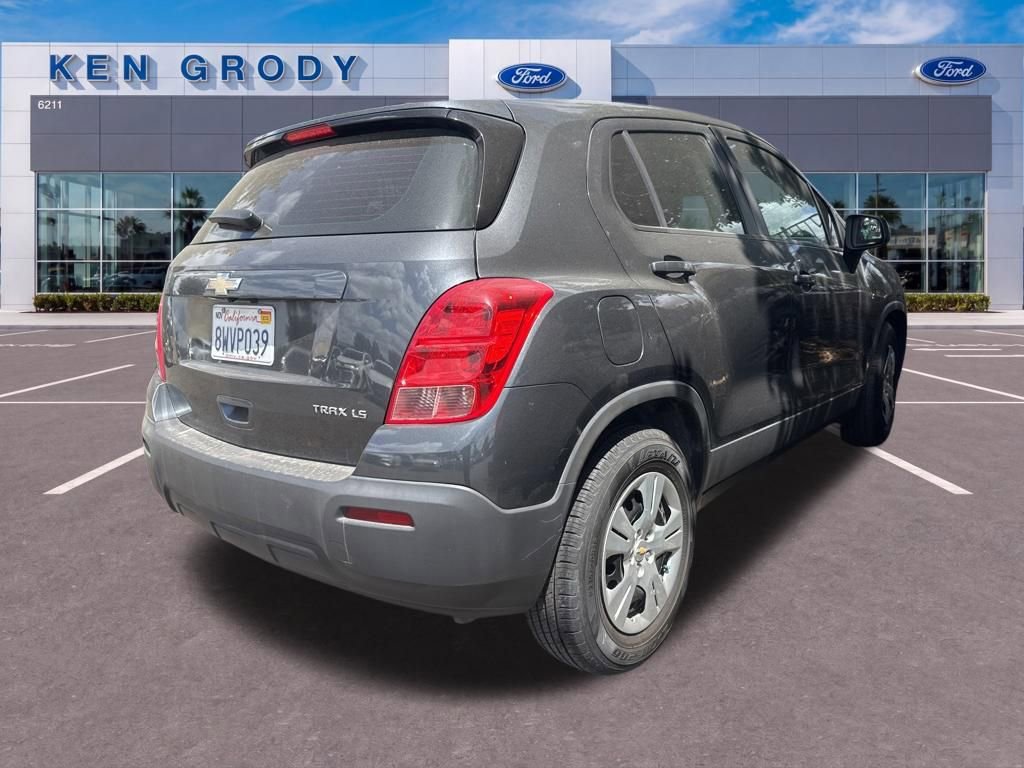 Used 2016 Chevrolet Trax LS FWD image 4