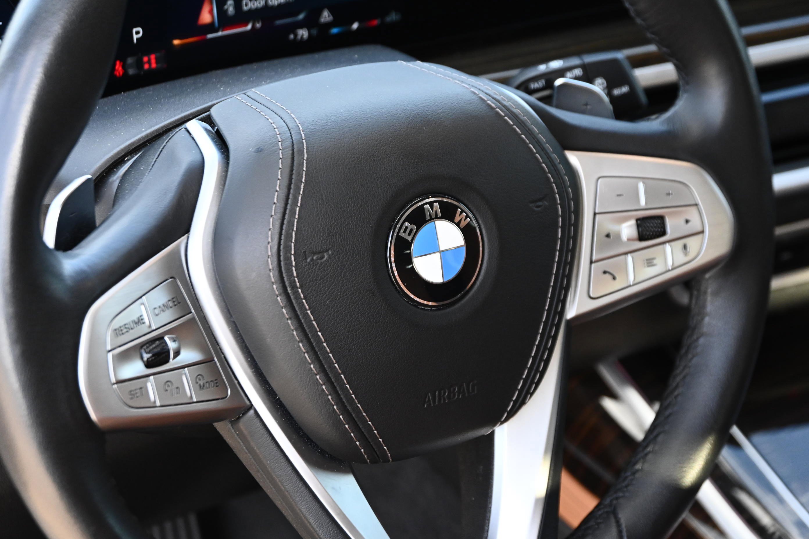 Certified 2024 BMW X7 xDrive40i w/ Premium Package image 13