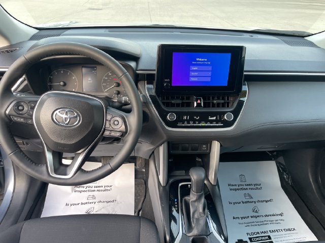 Used 2024 Toyota Corolla Cross LE AWD/4WD image 22