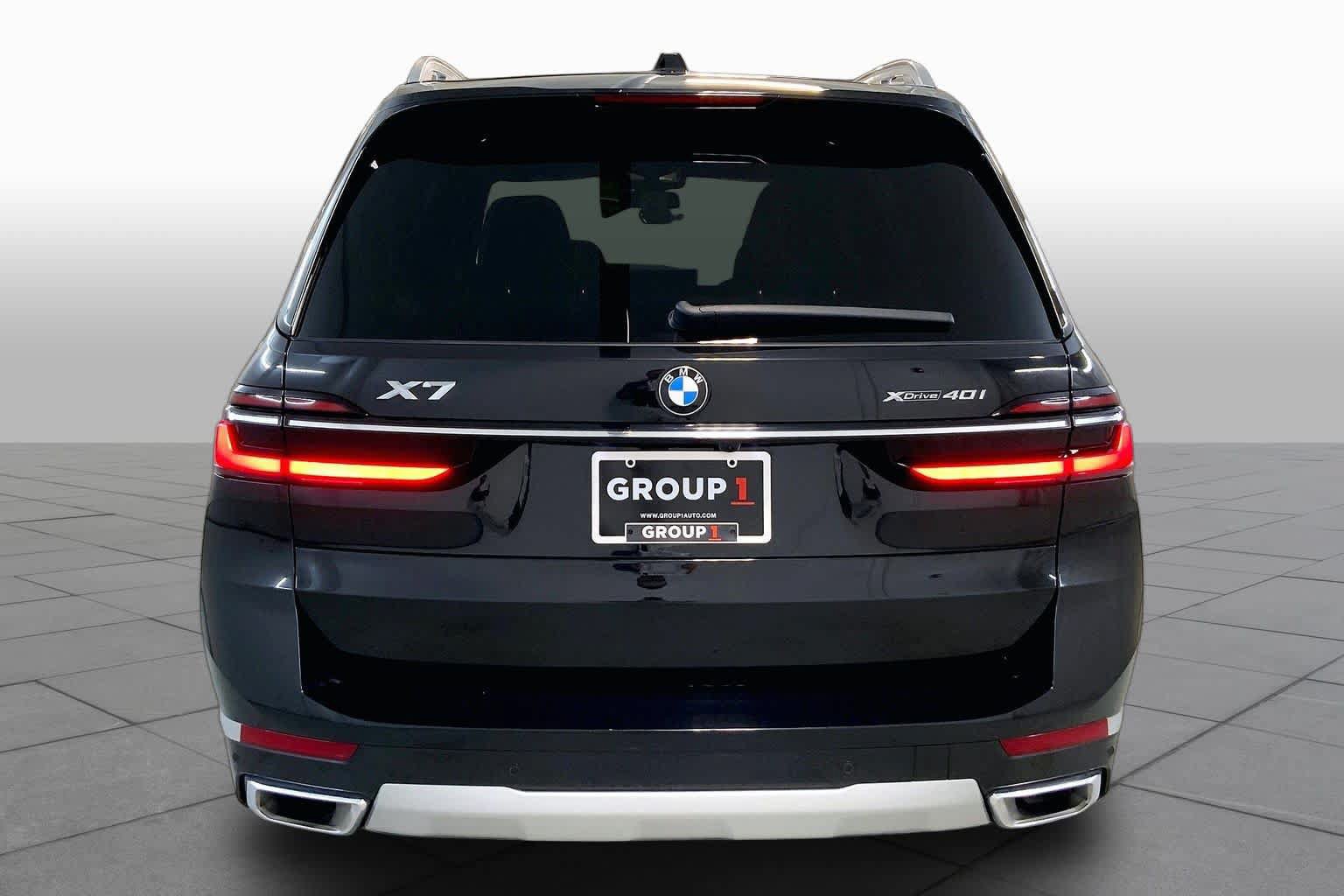 Used 2025 BMW X7 xDrive40i w/ Executive Package AWD/4WD image 4