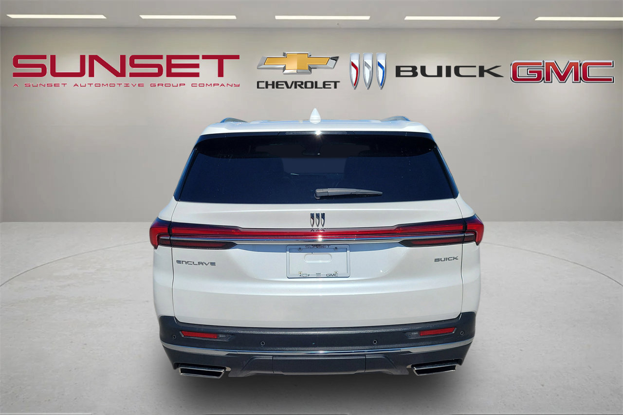 Used 2025 Buick Enclave Preferred image 5