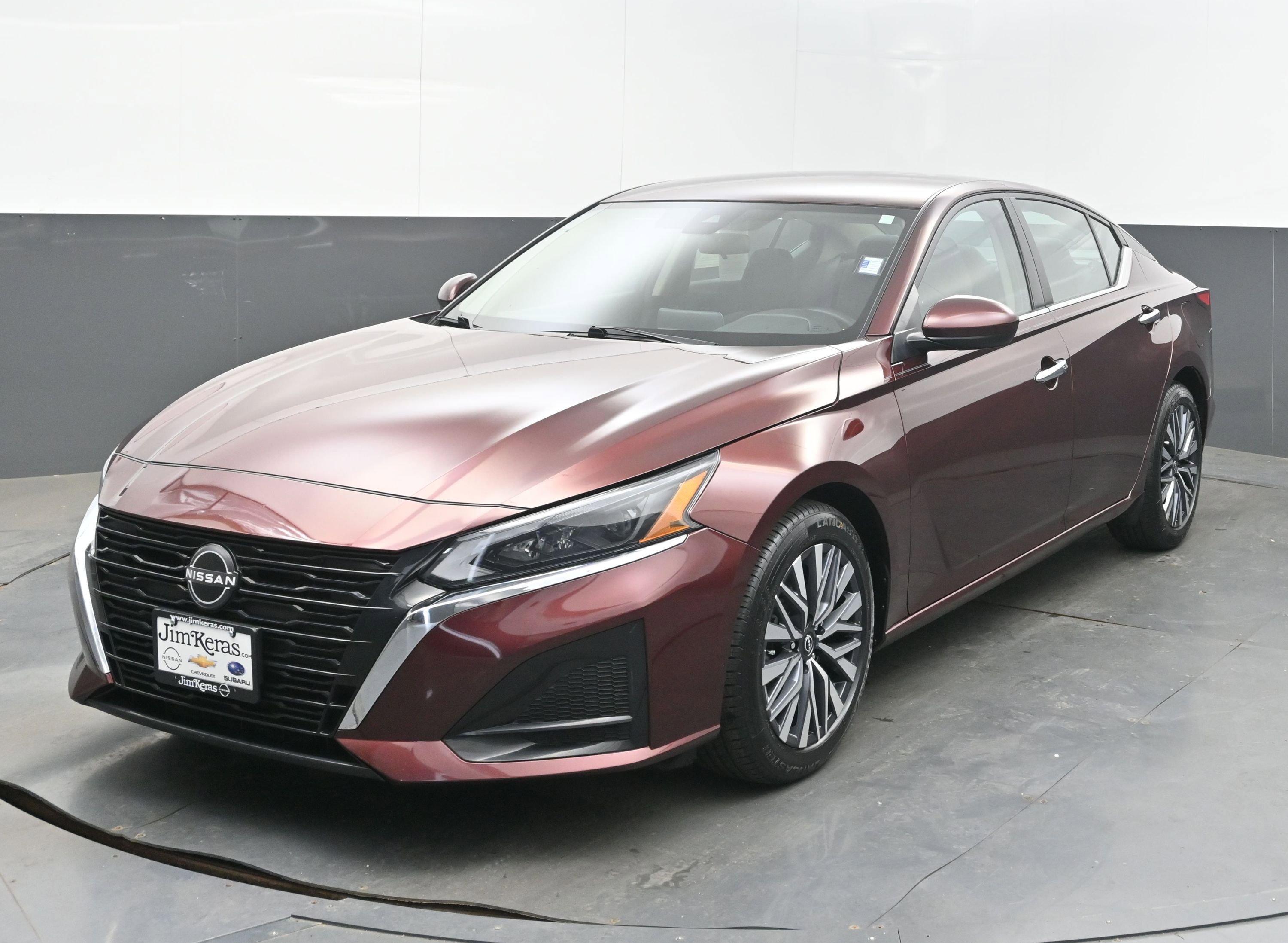 Used 2023 Nissan Altima 2.5 SV image 3