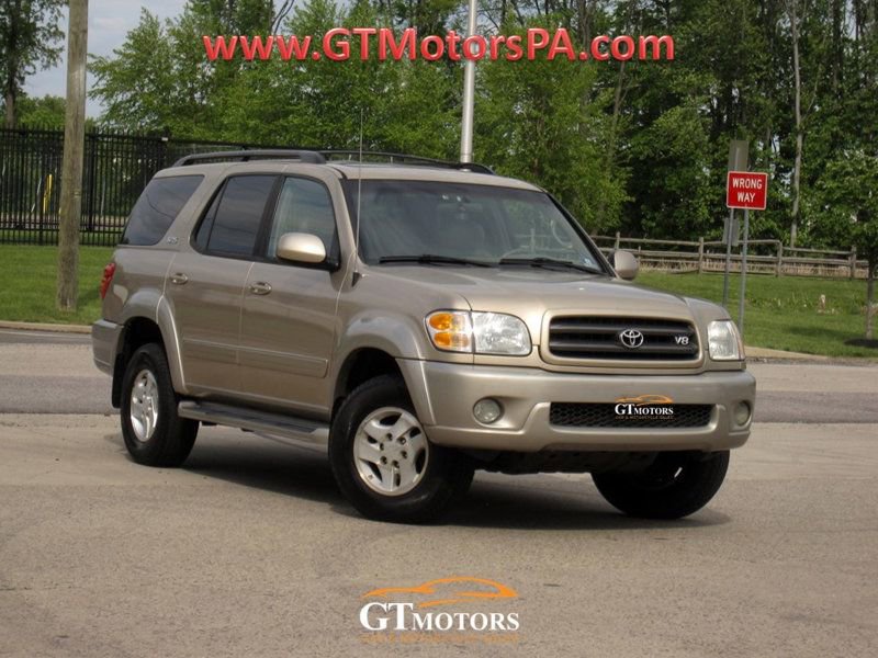 Used 2004 Toyota Sequoia SR5 AWD/4WD image 1