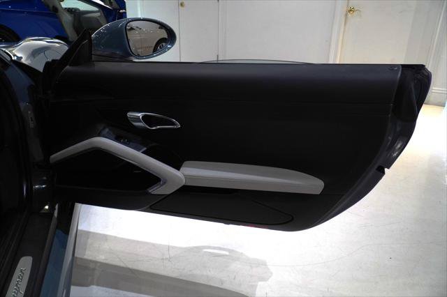 Used 2018 Porsche 718 Cayman RWD image 20