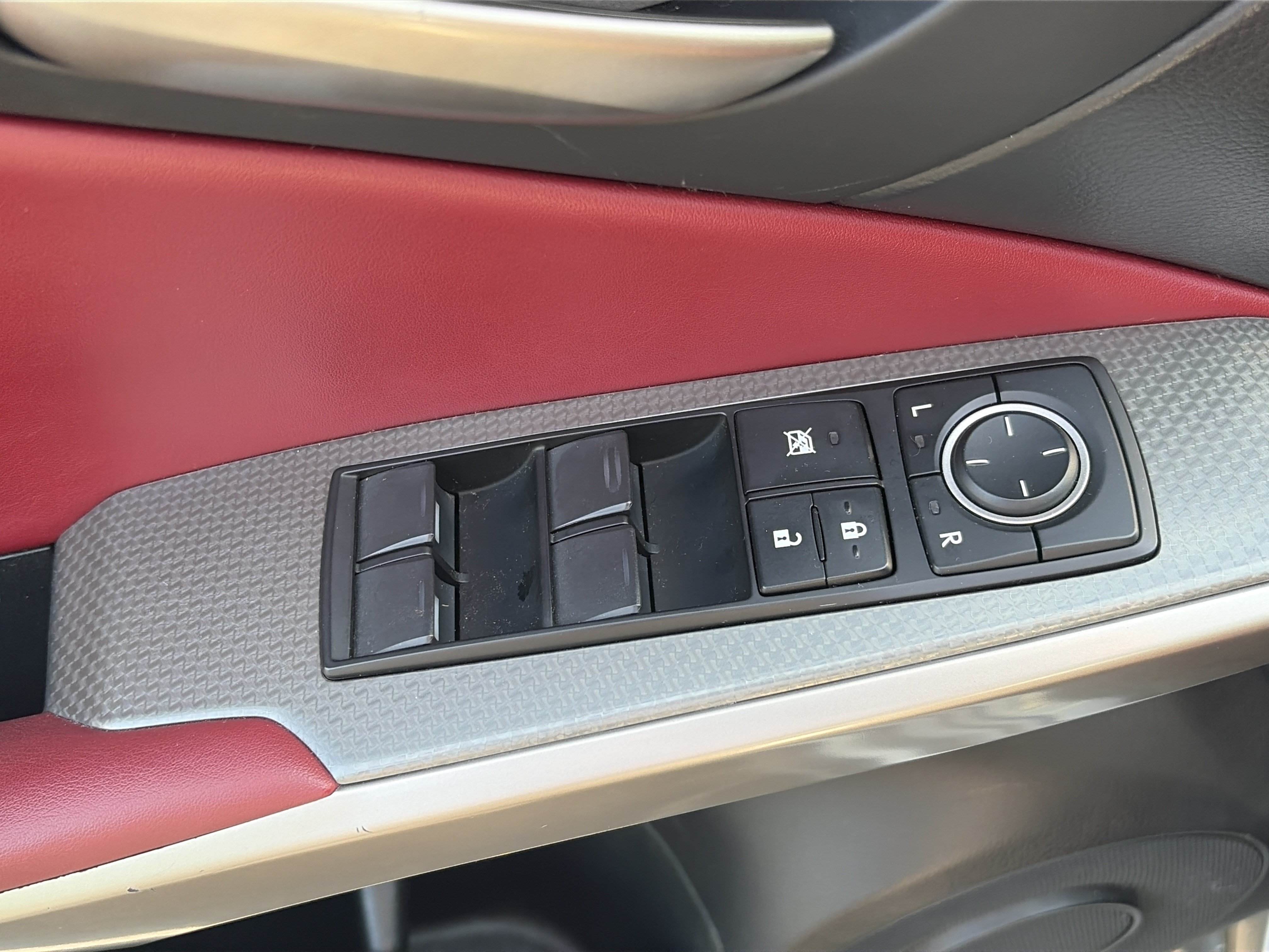 Used 2017 Lexus IS 300 F Sport w/ F Sport Package AWD/4WD image 16