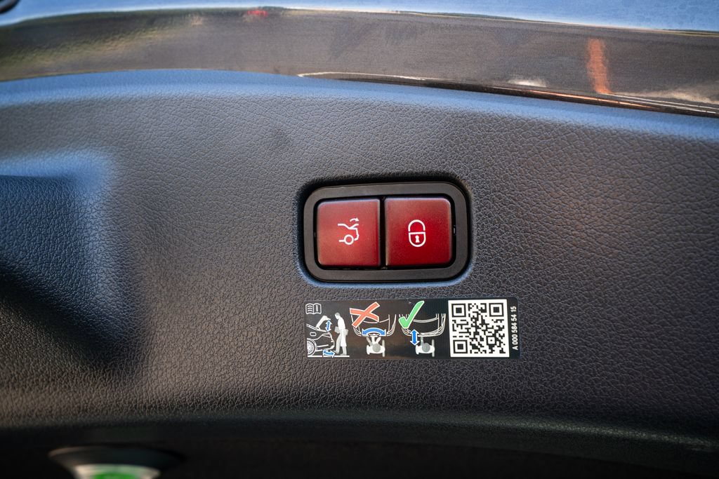 Used 2024 Mercedes-Benz CLE 300 4MATIC Coupe image 51
