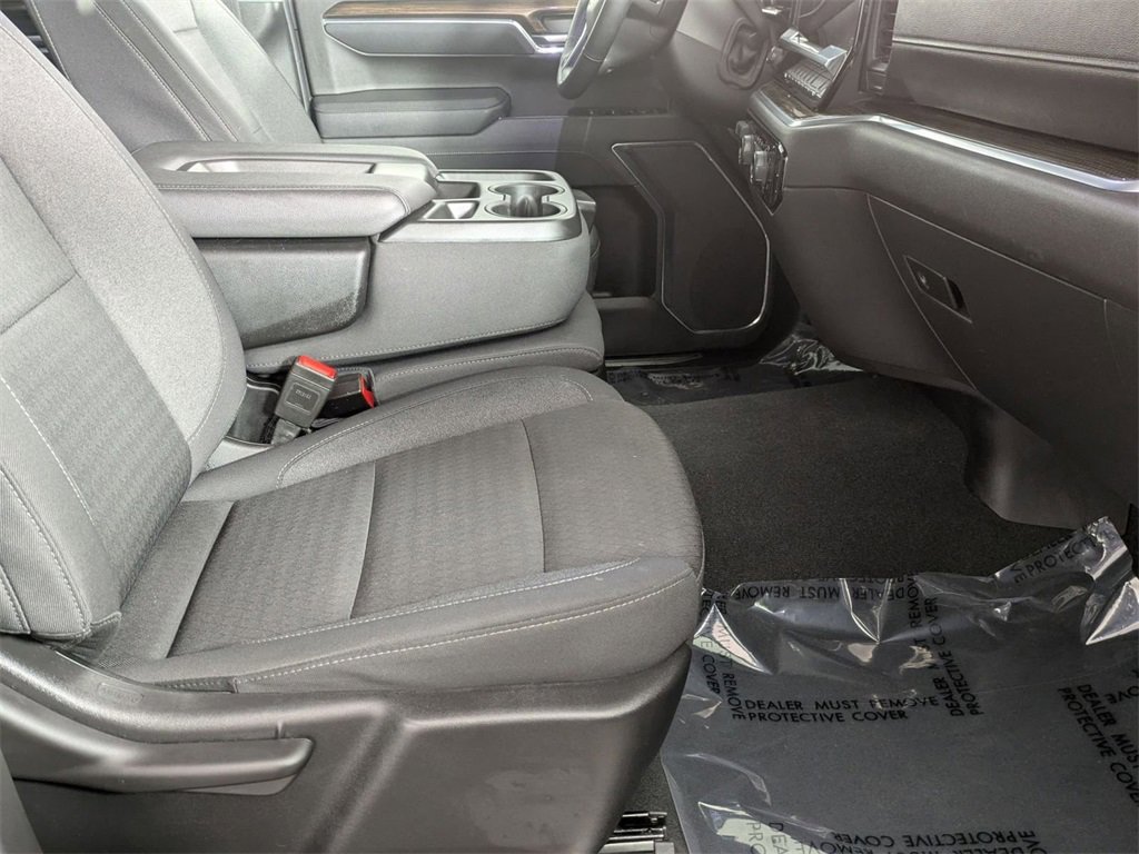 Used 2025 Chevrolet Silverado 1500 LT image 31