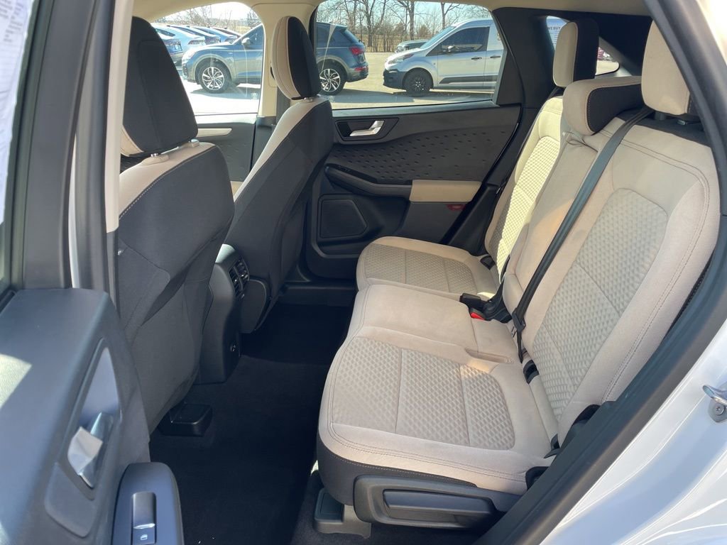 Used 2020 Ford Escape SE image 10