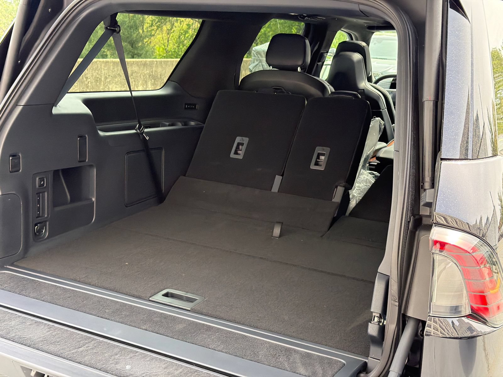 New 2026 Lincoln Navigator L Black Label AWD/4WD image 8