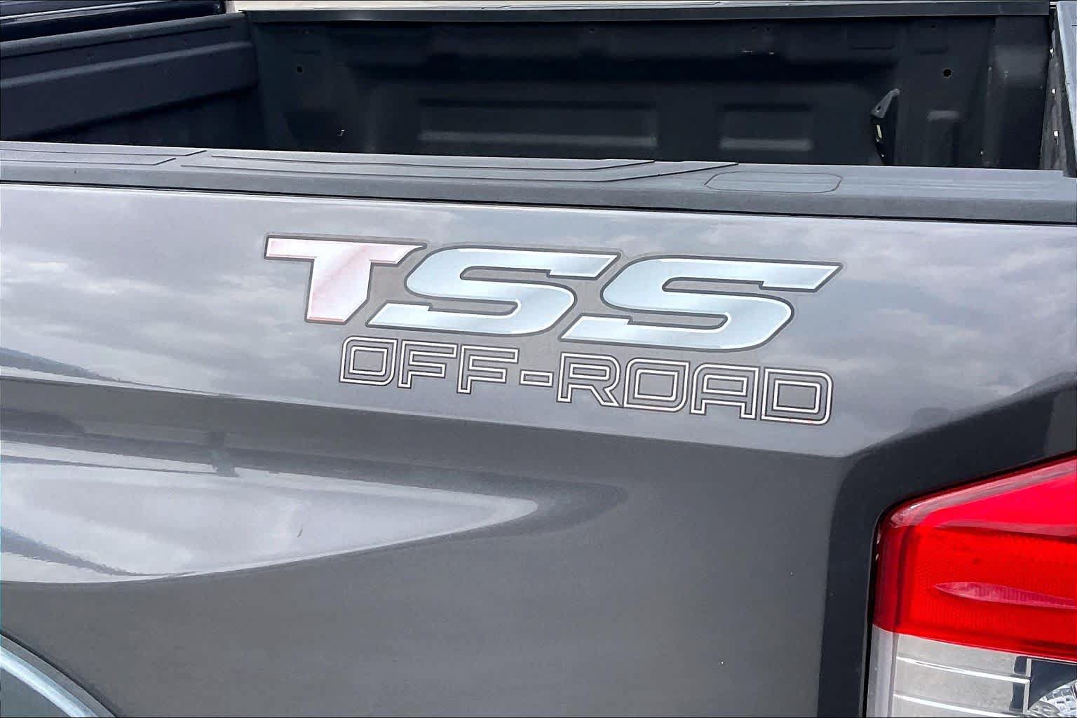 Used 2019 Toyota Tundra SR5 w/ SR5 Upgrade Package RWD image 10