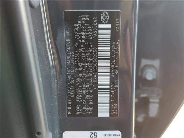 Used 2025 Toyota Camry SE image 21