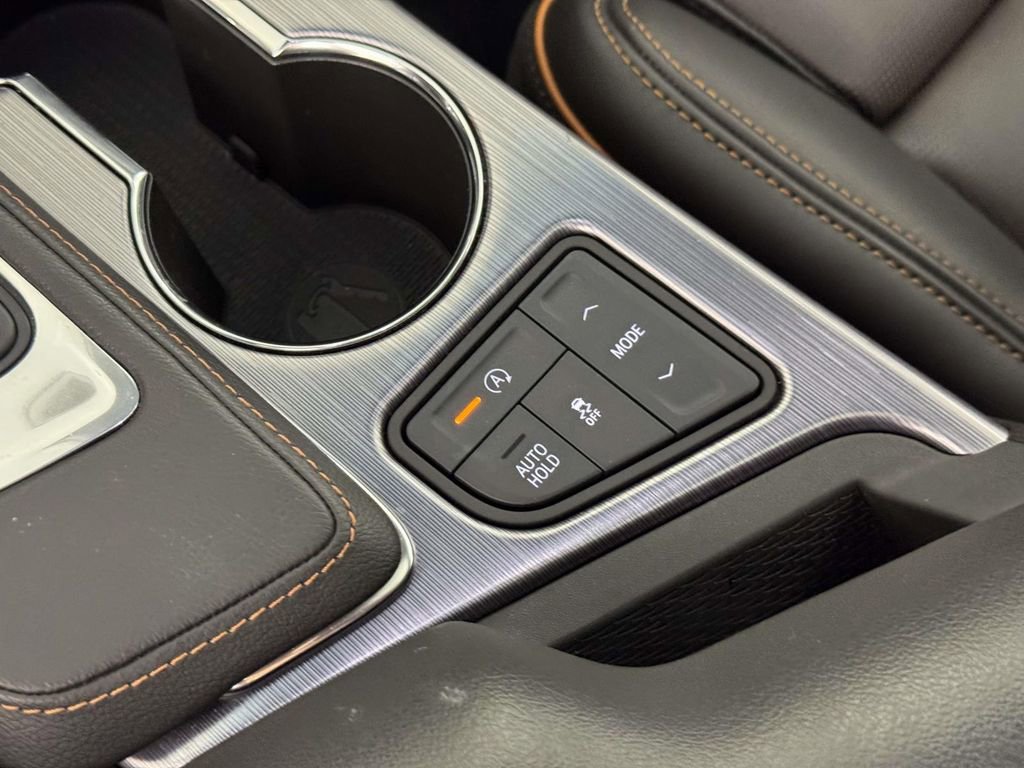 Used 2025 Cadillac CT4 Sport image 30