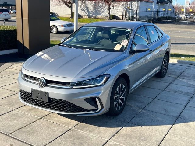 Used 2025 Volkswagen Jetta S image 3