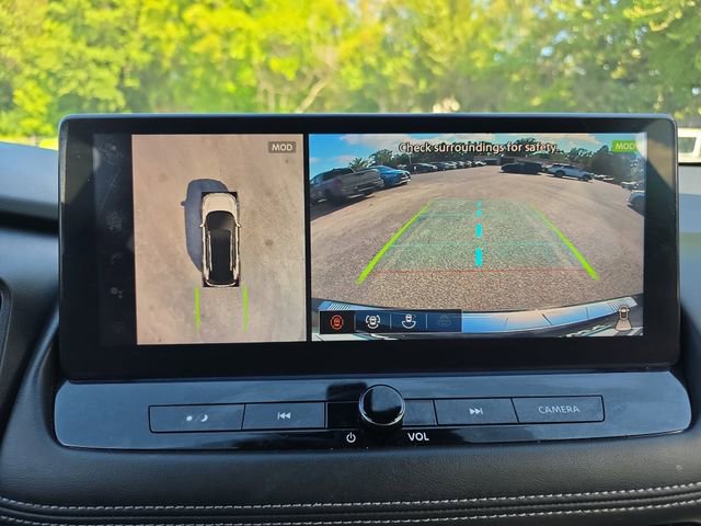 Used 2025 Nissan Rogue SL FWD image 27