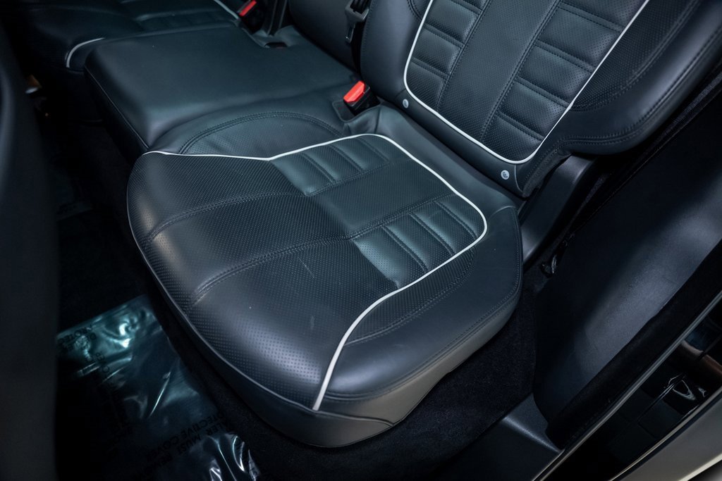 Used 2016 Land Rover Range Rover Sport SVR image 41