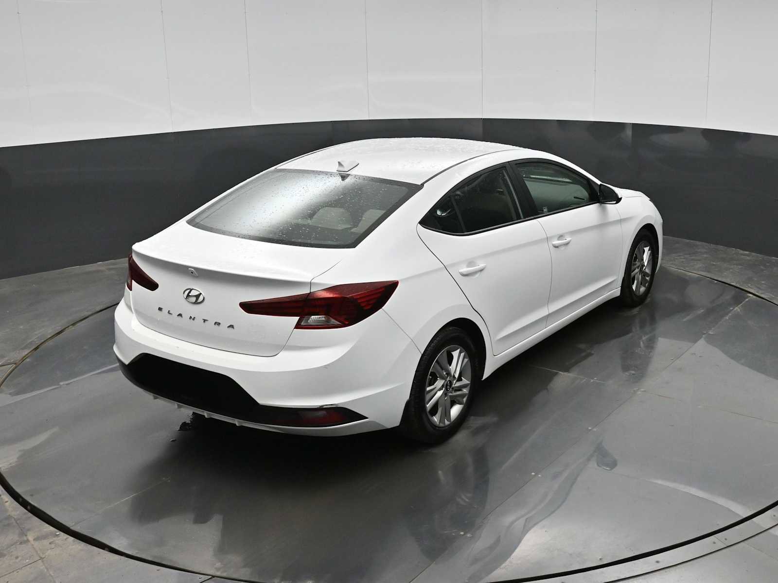 Used 2020 Hyundai Elantra SEL image 26