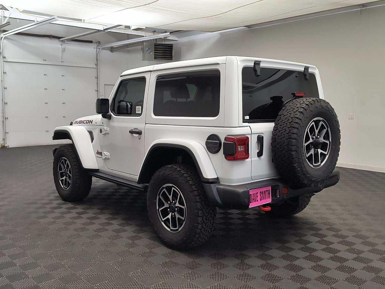 Used 2025 Jeep Wrangler Rubicon AWD/4WD image 3