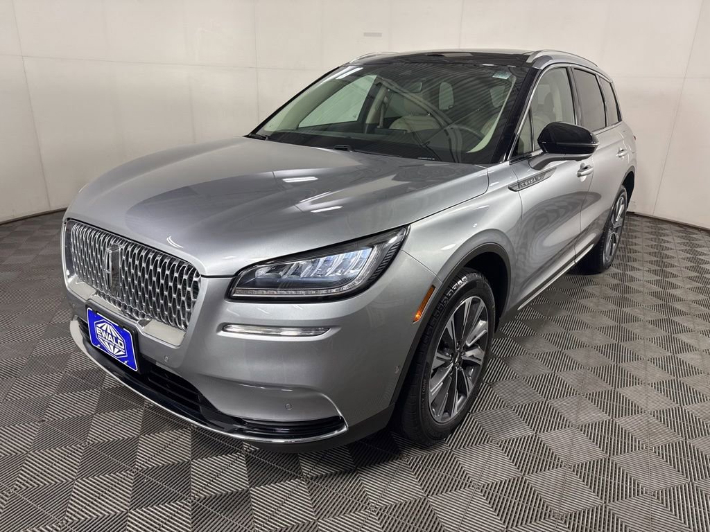 Used 2022 Lincoln Corsair Reserve w/ Equipment Group 201A AWD/4WD image 5