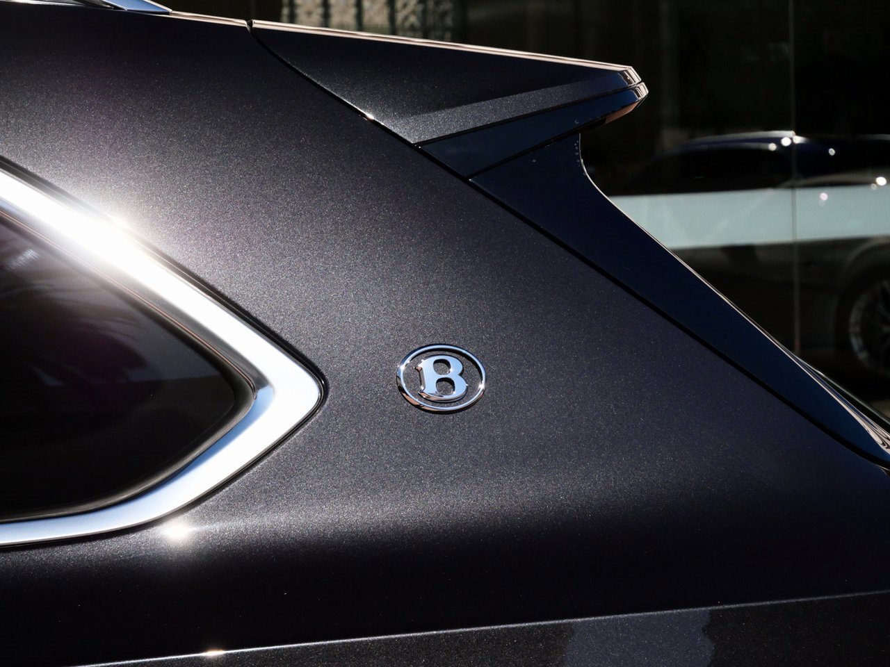 New 2025 Bentley Bentayga Extended Wheelbase image 8