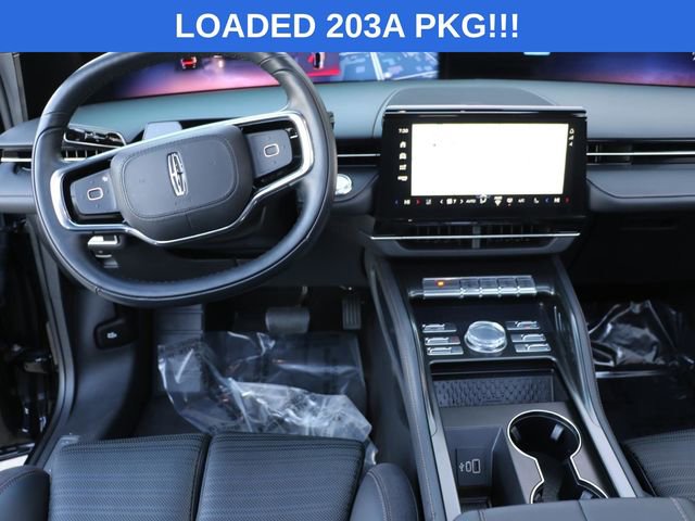 Used 2024 Lincoln Nautilus Reserve w/ Equipment Group 203A AWD/4WD image 16