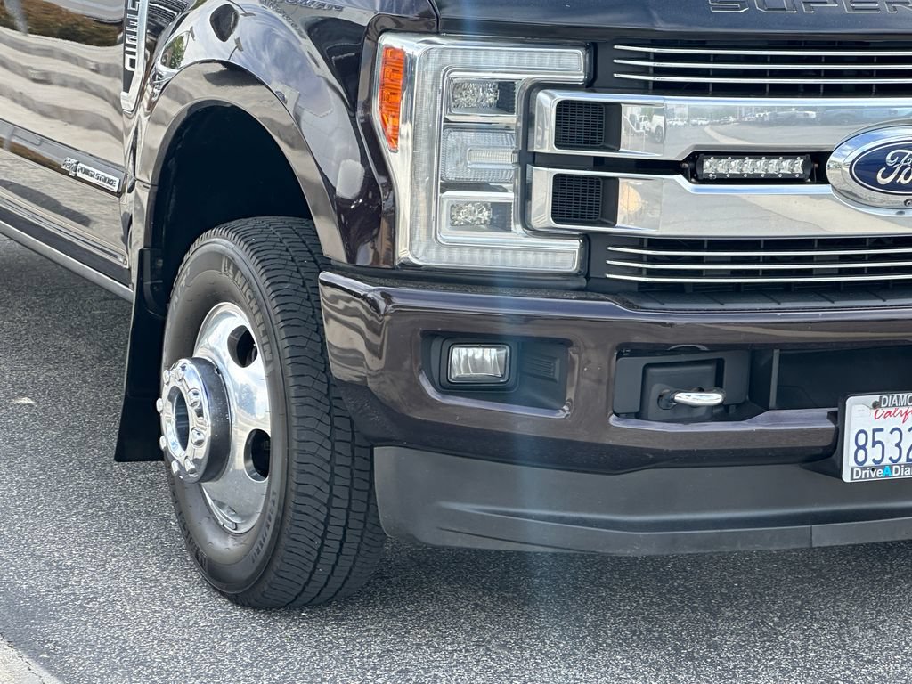 Used 2019 Ford F350 Limited AWD/4WD image 14