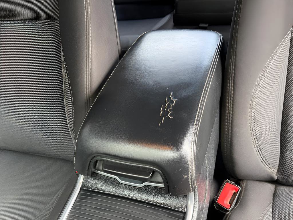 Used 2015 Dodge Charger SE RWD image 44