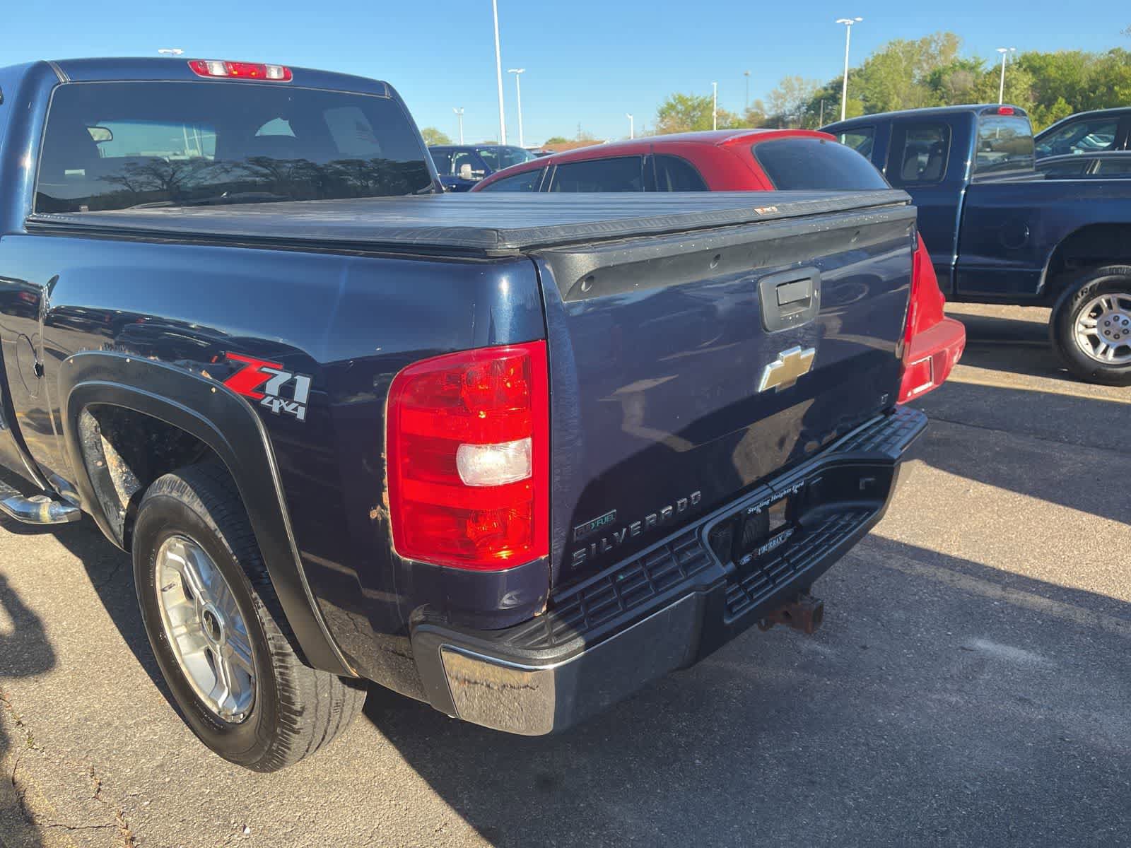 Used 2010 Chevrolet Silverado 1500 LT w/ Power Pack Plus AWD/4WD image 8