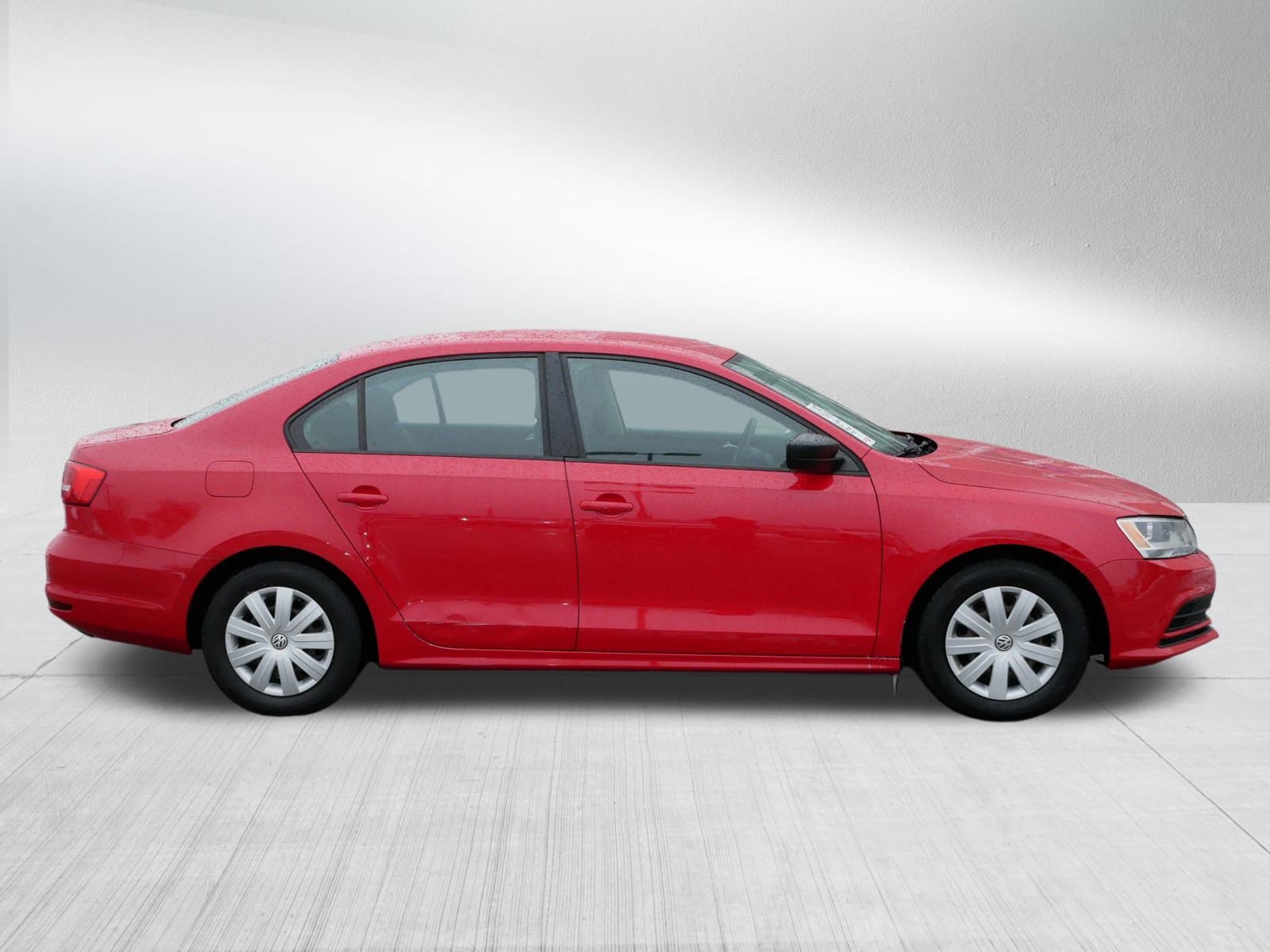 Used 2015 Volkswagen Jetta S image 8