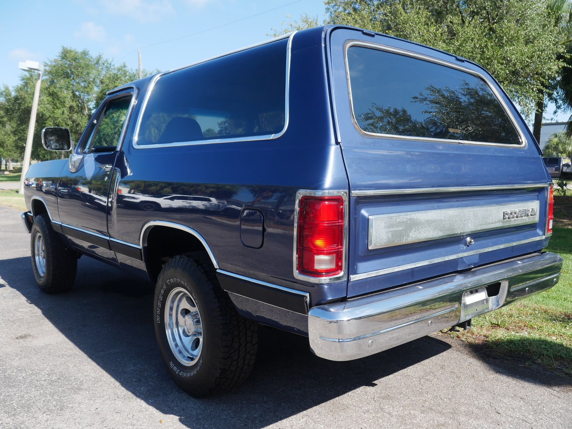 Used 1988 Dodge Ramcharger 4WD image 23