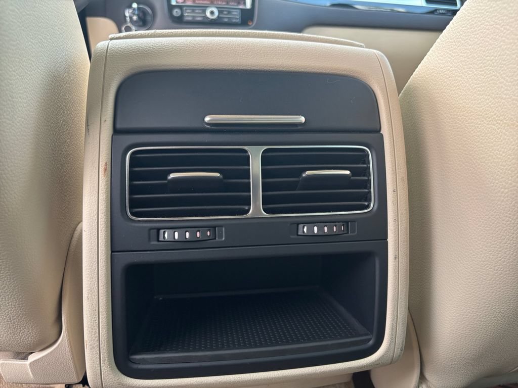 Used 2013 Volkswagen Touareg TDI AWD/4WD image 24