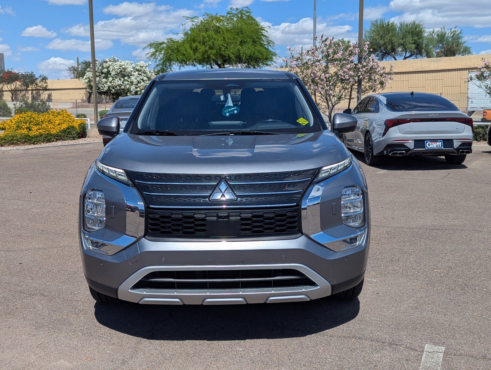 Used 2024 Mitsubishi Outlander SE AWD/4WD image 8