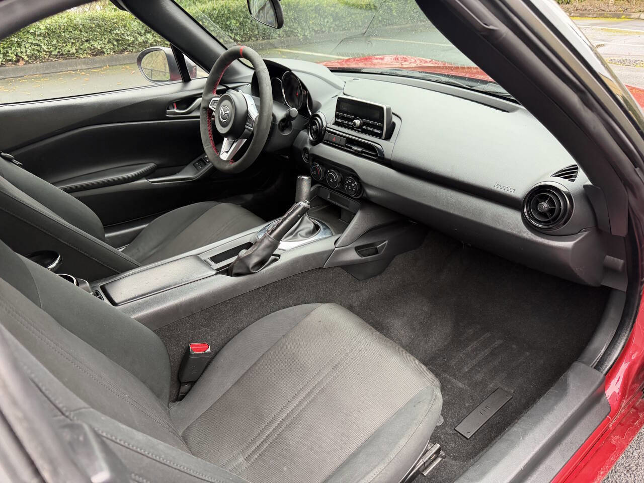 Used 2017 MAZDA MX-5 Miata Sport image 13