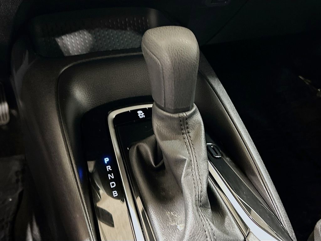 Used 2025 Toyota Corolla LE FWD image 14
